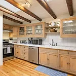 Casa Azul - Hilltop Gem, Authentic Santa Fe Style