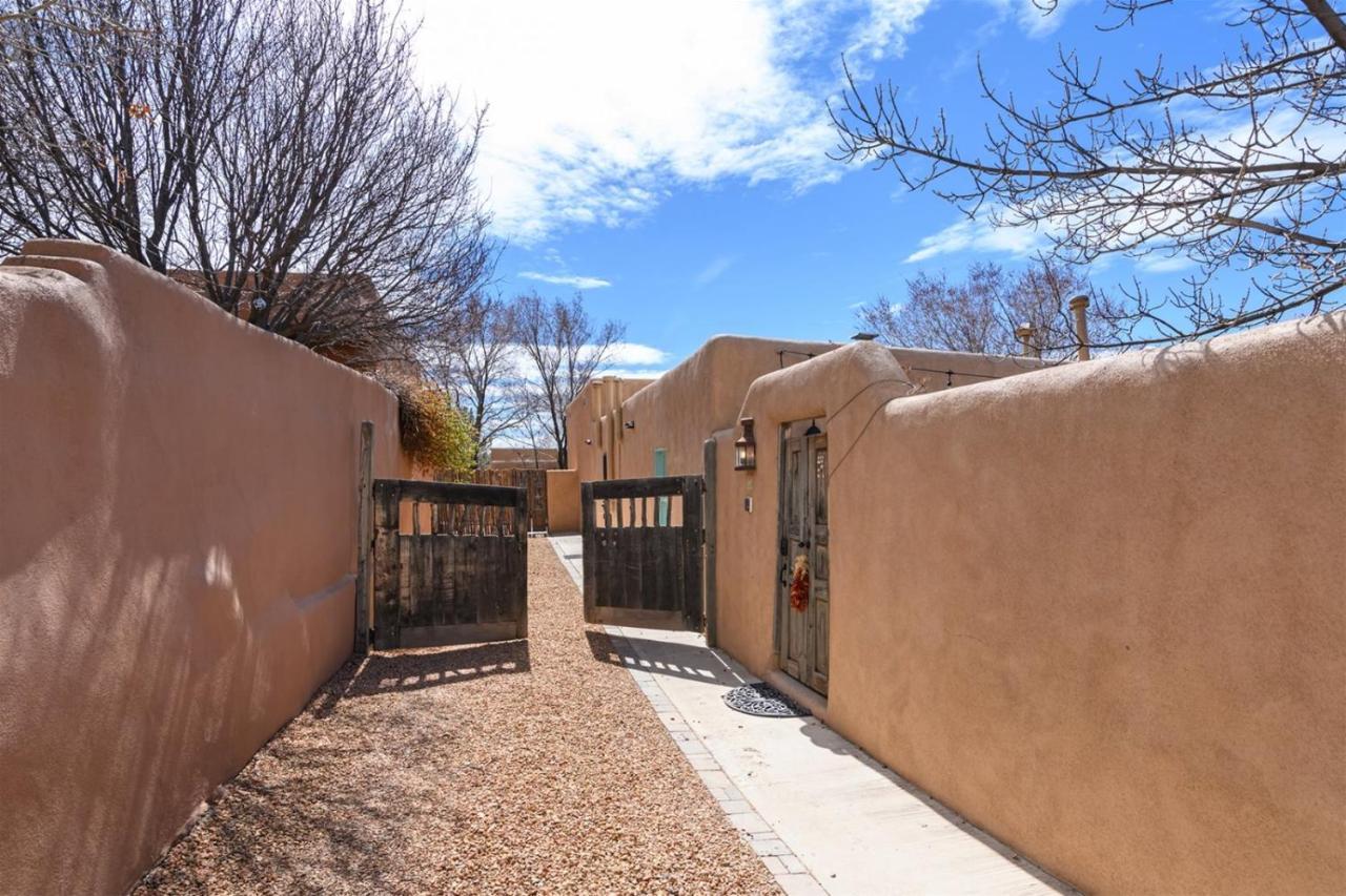Casa Azul - Hilltop Gem, Authentic Style Holiday home Santa Fe